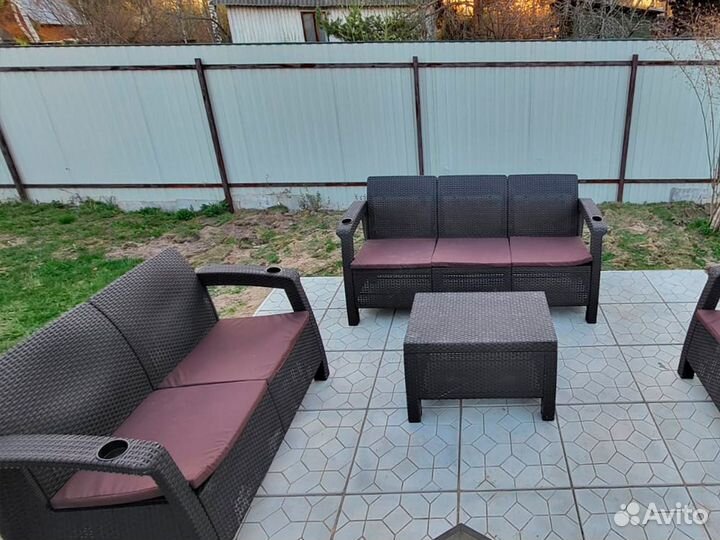 Диван двухместный из искусственого ротанга