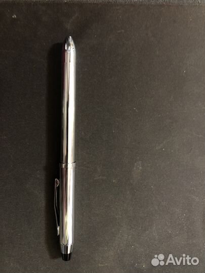 Ручка шариковая подарочная