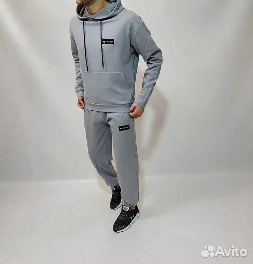 Спортивные костюмы Adidas