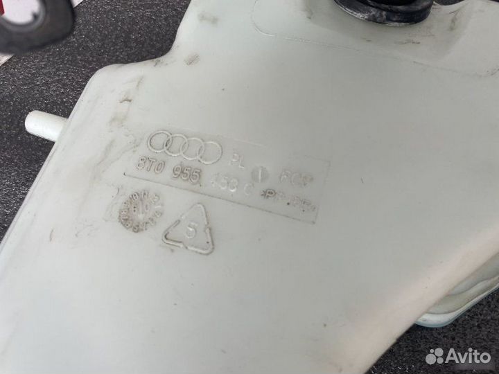 Бачок омывателя в сборе Audi A4 B8 2.0 tfsi