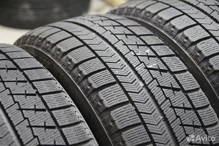 Bridgestone Blizzak VRX 225/45 R18 91S