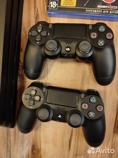 Продам sony playstation 4 pro