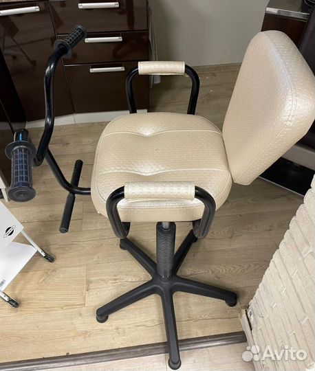 Кресло детское для стрижки