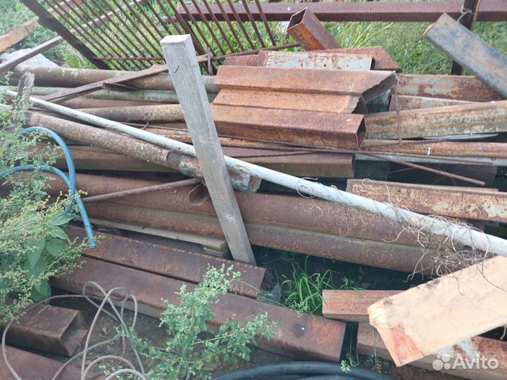 Продам металл разный швеллер и труба профиль