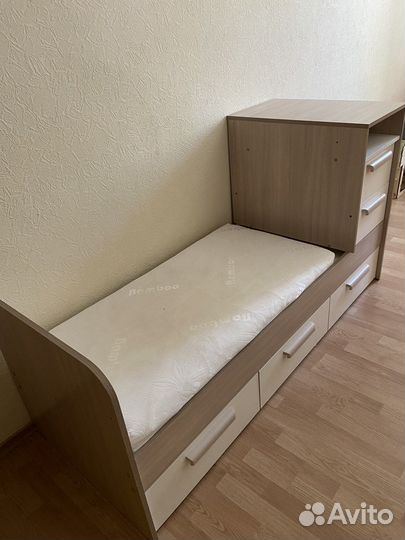 Детская кроватка трансформер с маятником бу