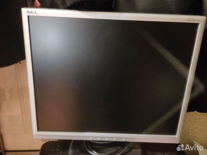 Монитор NEC LCD 190V