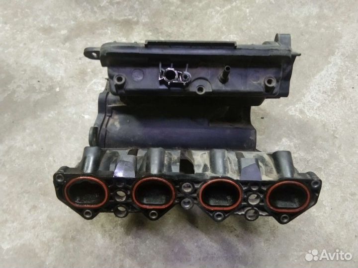 Коллектор впускной Пежо Партнер 1.6