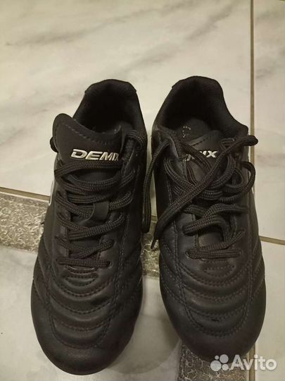 Детские футбольные бутсы