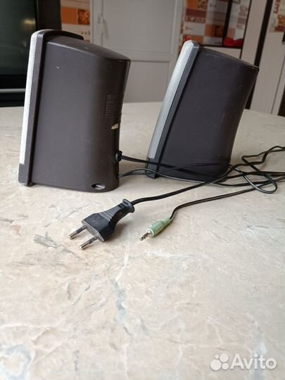 Монитор, клавиатура, колонки