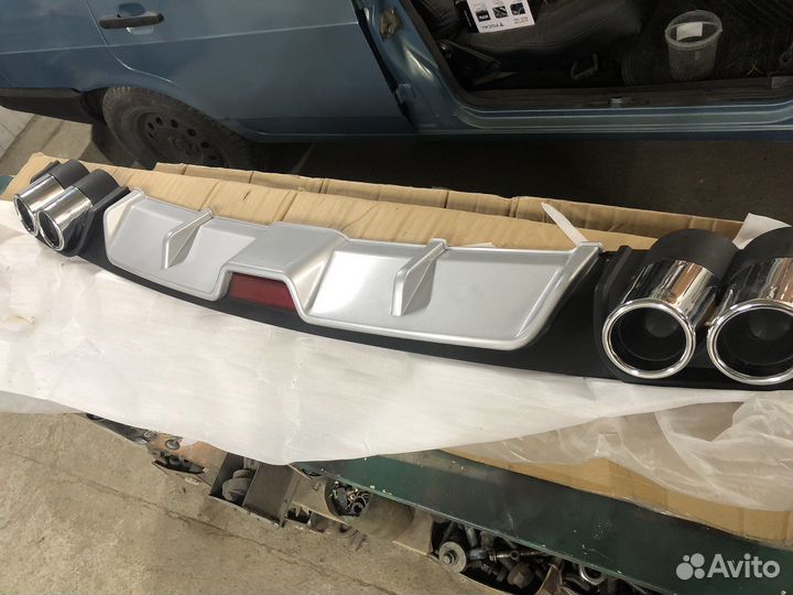 Накладка на задний бампер