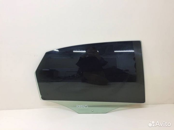 Стекло двери задней правой Volkswagen Polo MK5 201