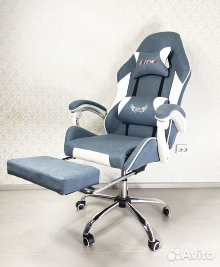 Компьютерное кресло из ткани