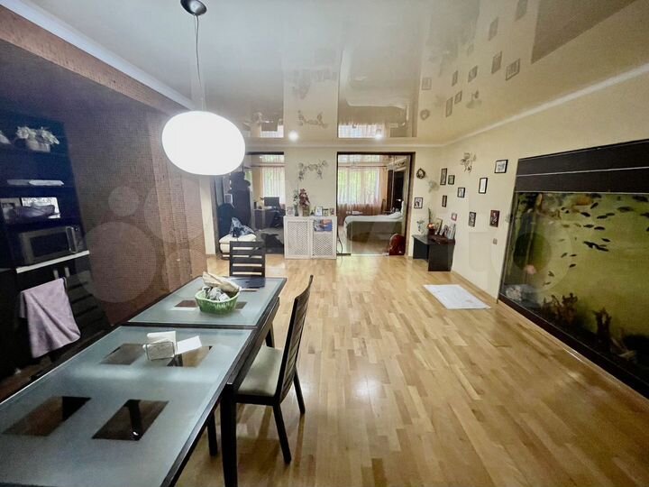 3-к. квартира, 185 м², 1/9 эт.