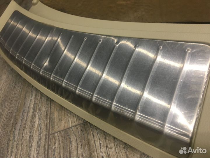 Облицовка багажника Infiniti FX/QX70 с2008