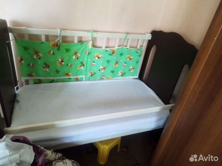 Детская кроватка