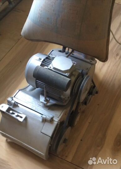 Циклевание («циклевка»), шлифование полов