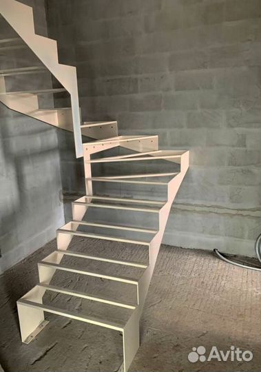 Облицовка ступеней породами дерева