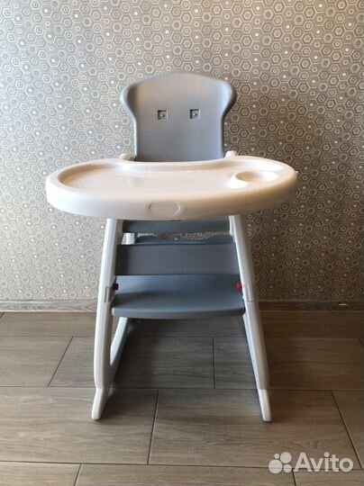Детский столик для кормления