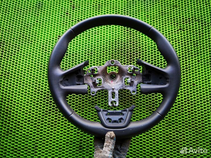 Рулевое колесо на Renault Kaptur 2016-н.в
