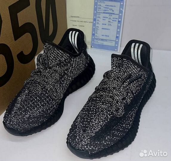 Кроссовки Adidas yeezy boost 350 v2