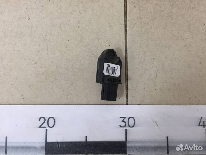 Датчик AIR BAG Toyota Corolla E120 2001-2007