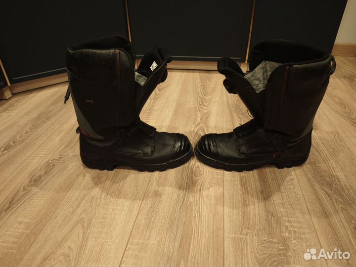 Ботинки пожарного фарадей