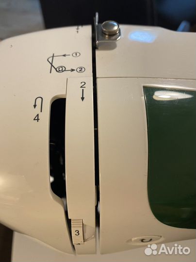 Швейная машина Jaguar