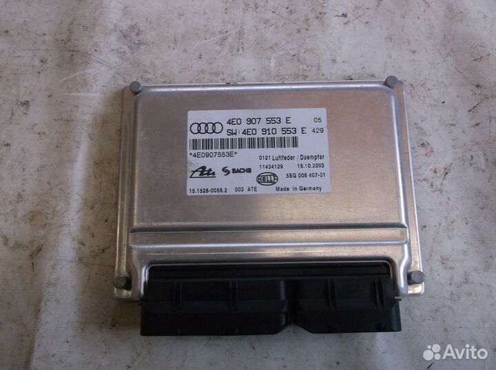 Блок управления пневмоподвеской Audi A8 (D3,4E) 20