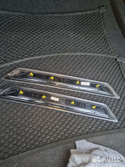 Накладки на внутренние пороги f30