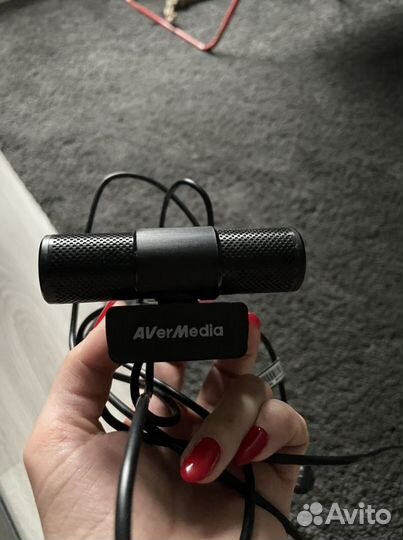 Веб-камера aver media