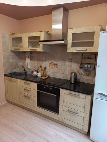 2-к. квартира, 56 м², 2/16 эт.
