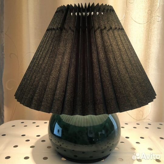 Лампа настольная зеленая Wink