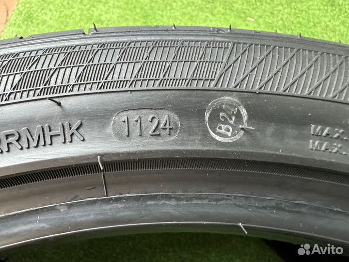 Kapsen RS26 285/35 R21 и 325/30 R21 108W