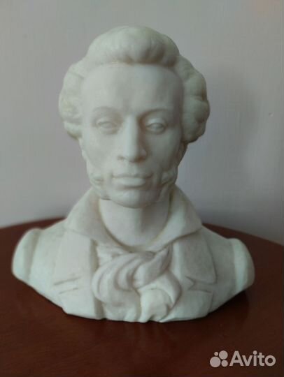 Бюст А. С. Пушкина