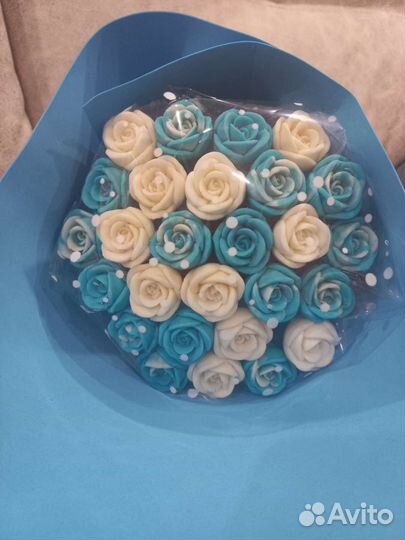 Букет из 13 шоколадных цветов (роз)