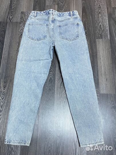 Джинсы женские рваные