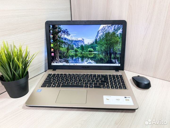 Ноутбук Asus Vivobook Intel 4 ядра/SSD