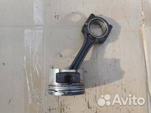 Поршень с шатуном Nissan Primera P10E 1990-1996