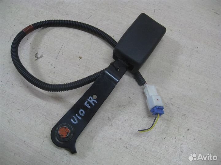 Замок ремня безопасности передний правый Honda Ci