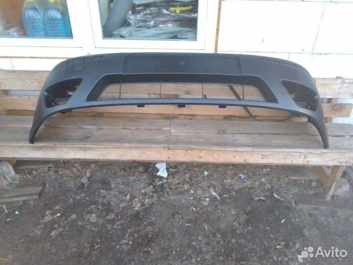 Бампер передний 1201837 Форд Фокус 1