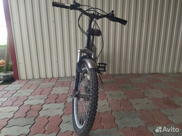 Детский велосипед. Подойдёт для детей от 5 лет