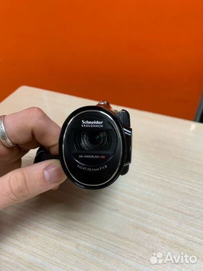 Видеокамера Samsung HMX-H320