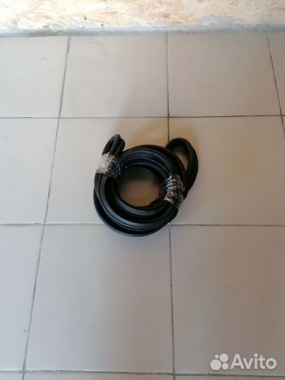 BMW E60 Уплотнитель крышки багажника с Японии