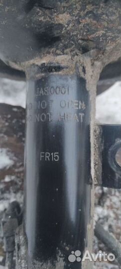 Амортизатор Toyota Corolla Fielder 121