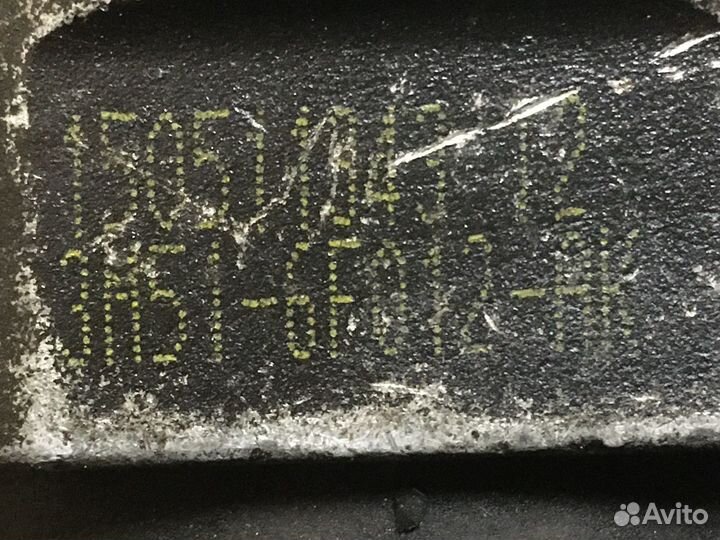 Подушка двигателя правая Ford Focus 3