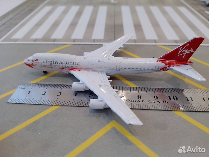 Самолёт Boeing 747 