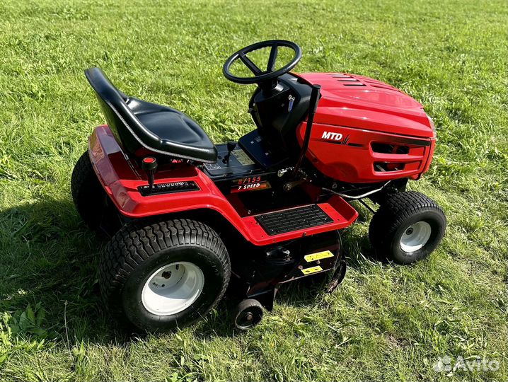 Садовый трактор газонокосилка MTD