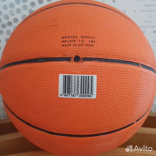 Баскетбольный мяч