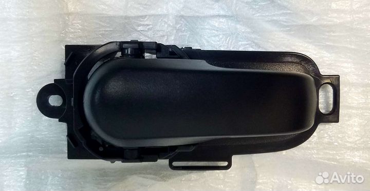 Стекло задней левой двери Nissan Tiida