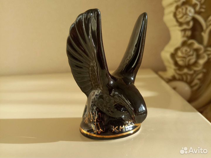 Фарфоровая статуэтка Орёл